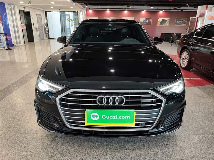 Фото 3 - Audi A6L