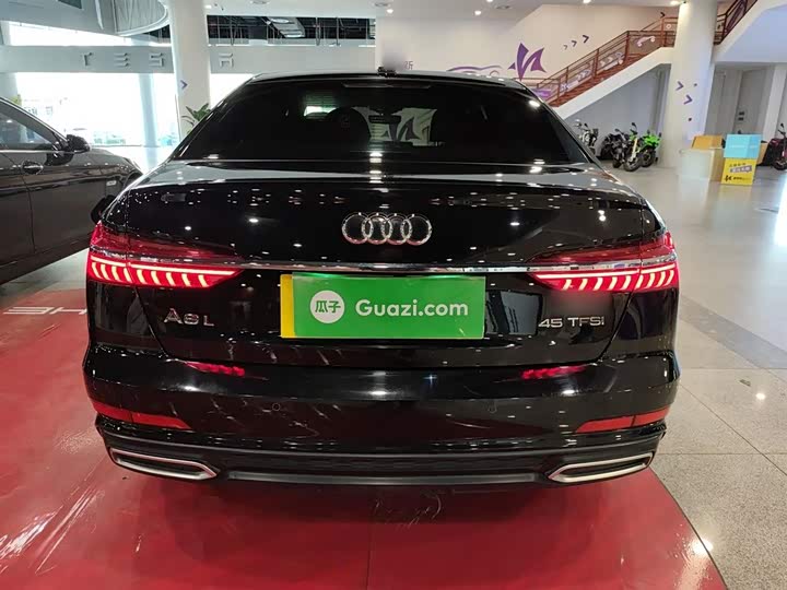 Фото 6 - Audi A6L