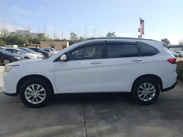 Фото 5 - Haval M6