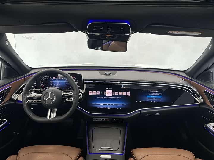 Фото 15 - Mercedes-Benz E-Class Hybrid