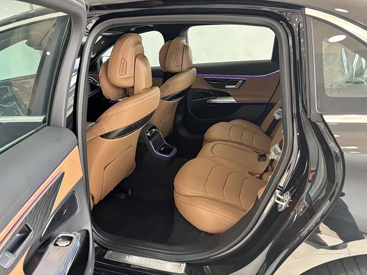 Фото 21 - Mercedes-Benz E-Class Hybrid