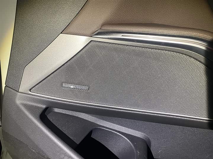 Фото 15 - BMW 3 Series