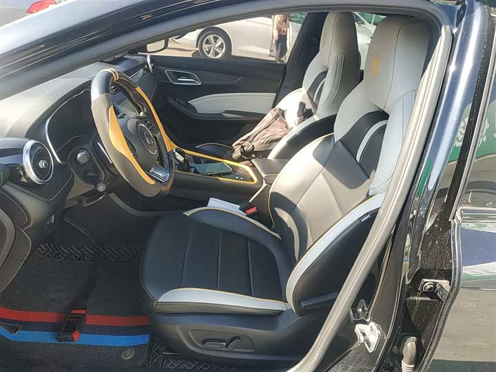 Фото 7 - MG Motor 6