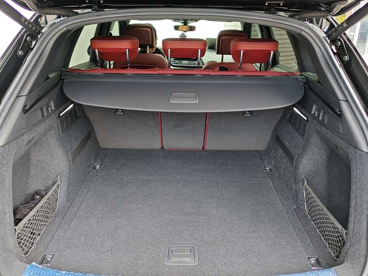 Фото 18 - Audi Q5L