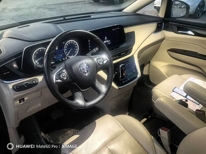 Фото 4 - Buick GL8 ES