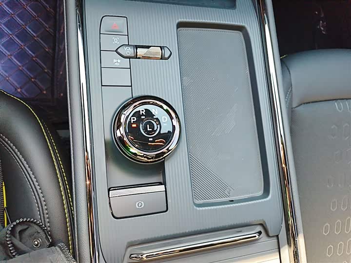 Фото 14 - Ford Mondeo