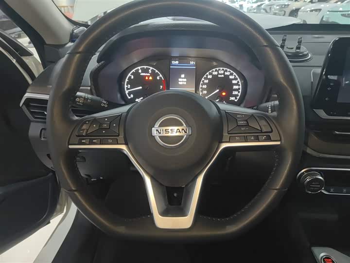 Фото 11 - Nissan Teana