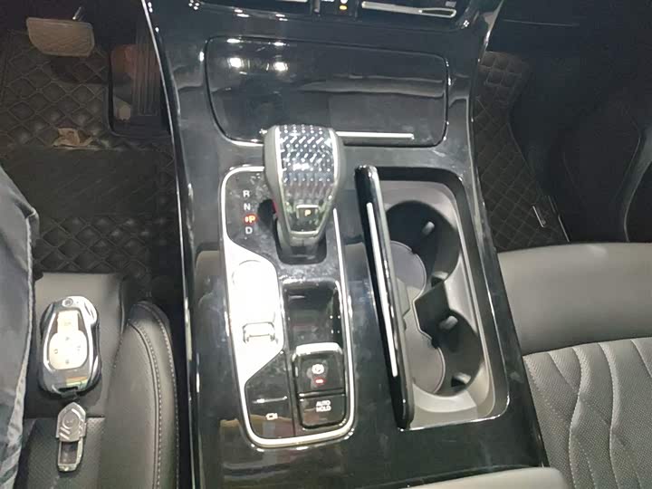 Фото 14 - GAC Trumpchi M8