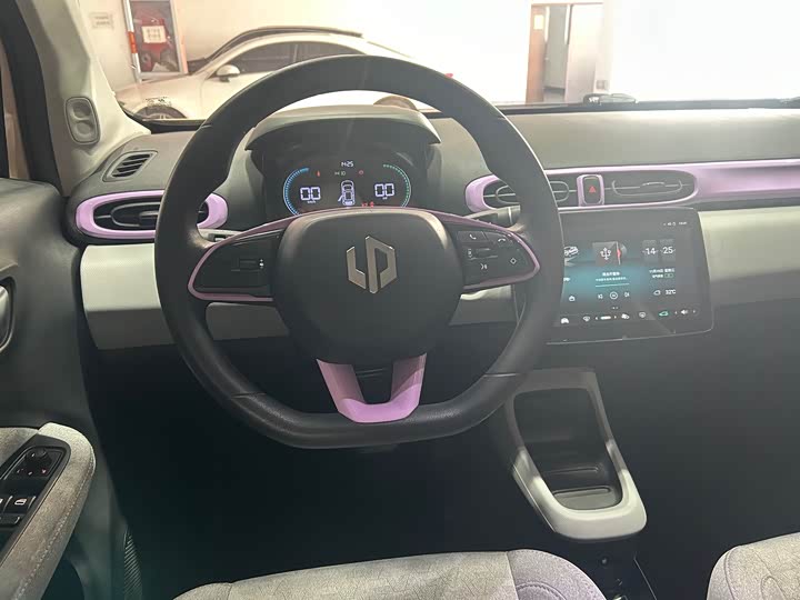 Фото 13 - Leapmotor T03