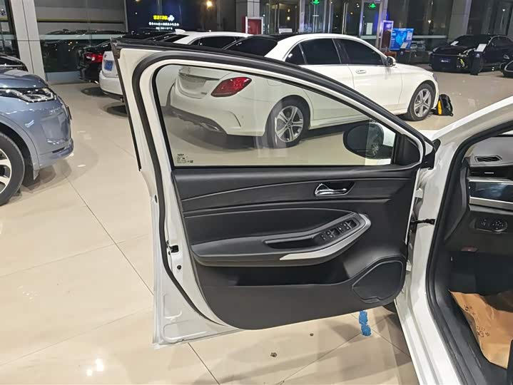 Фото 7 - Chery Arrizo 5