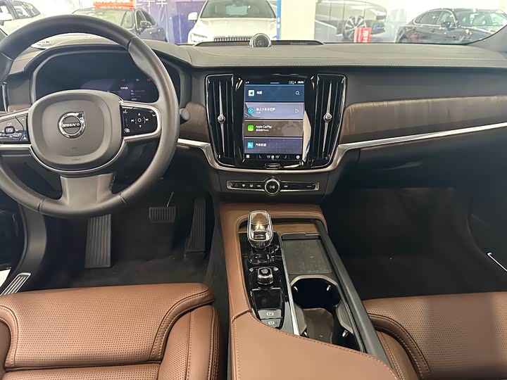 Фото 6 - Volvo S90