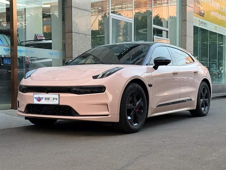 Фото 1 - Zeekr 001