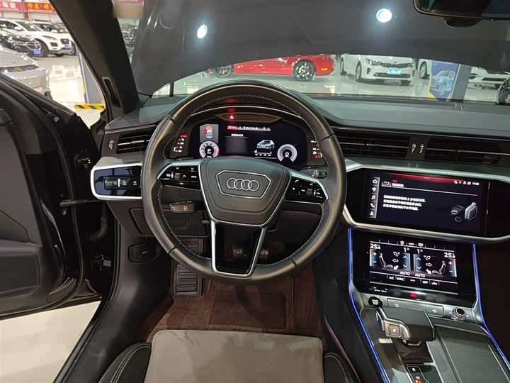 Фото 11 - Audi A6L