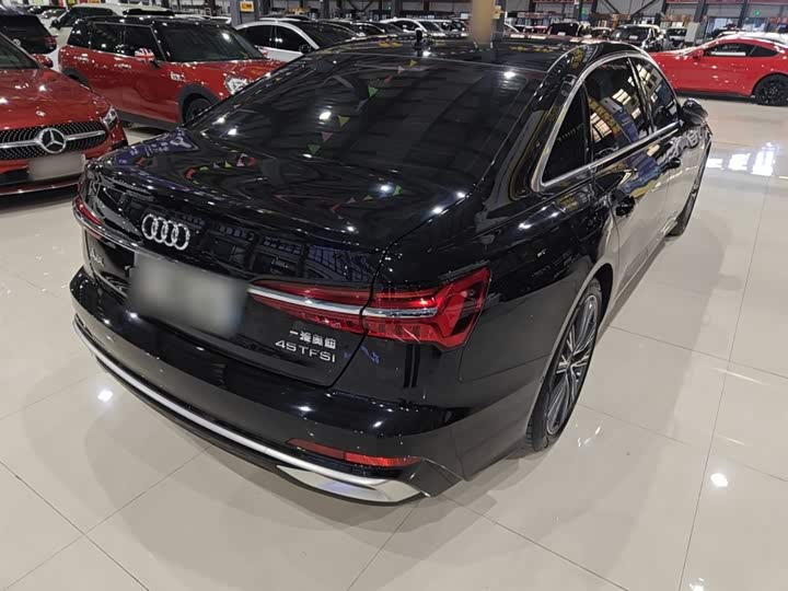 Фото 7 - Audi A6L