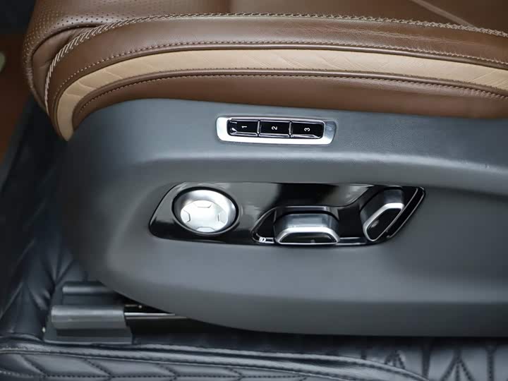 Фото 22 - Hongqi LS7 (Guoyao)