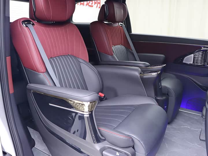 Фото 13 - GAC Trumpchi M8