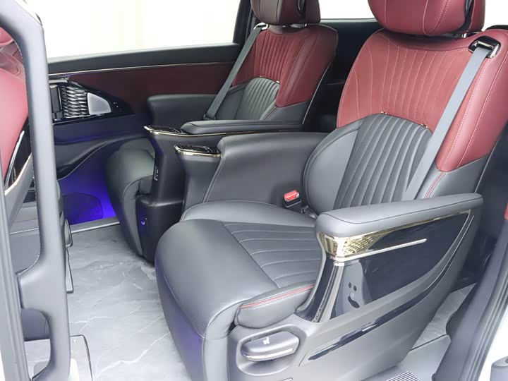 Фото 15 - GAC Trumpchi M8