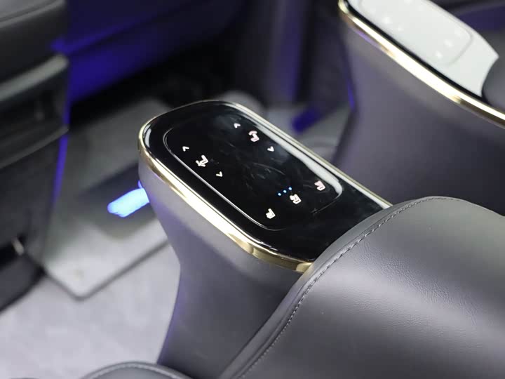 Фото 20 - GAC Trumpchi M8