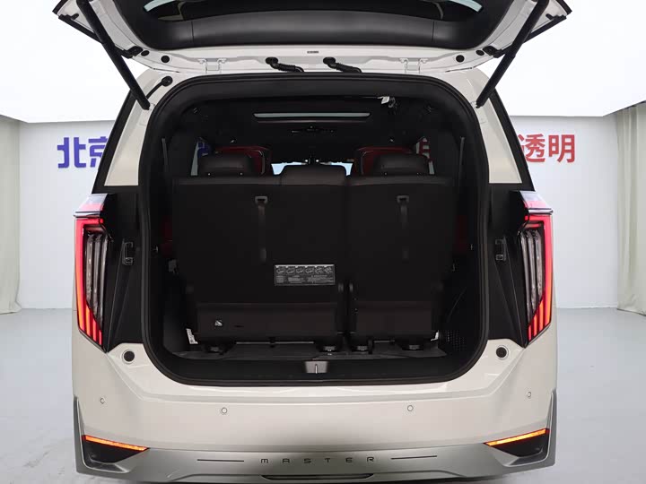 Фото 28 - GAC Trumpchi M8