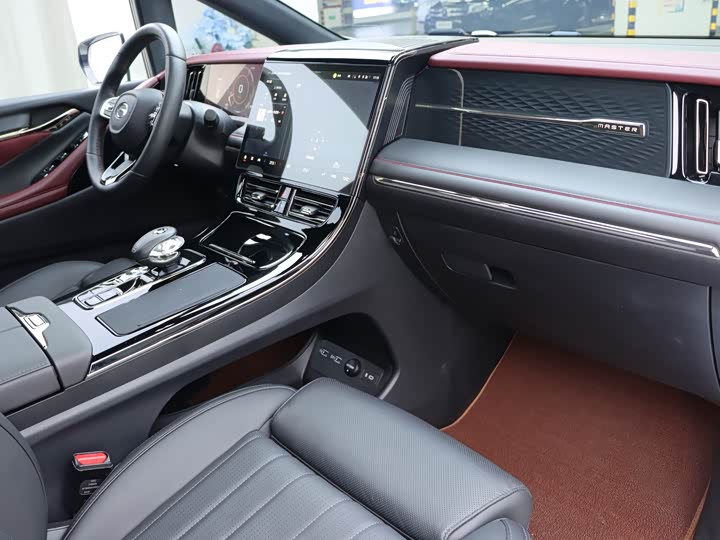 Фото 9 - GAC Trumpchi M8