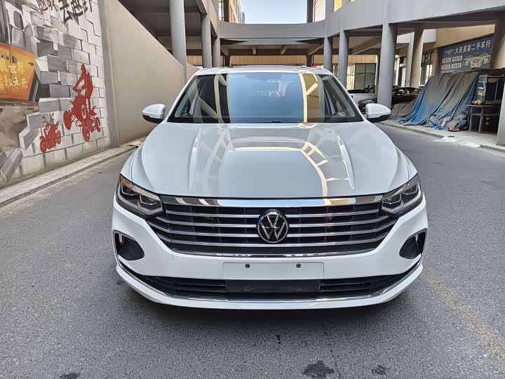 Фото 2 - Volkswagen Lavida