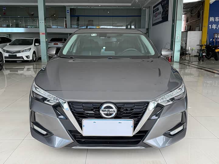 Фото 2 - Nissan Sylphy