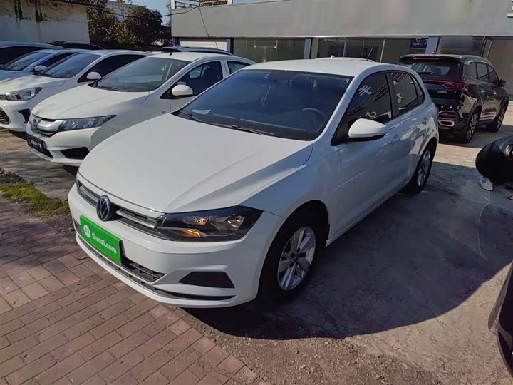 Фото 2 - Volkswagen Polo
