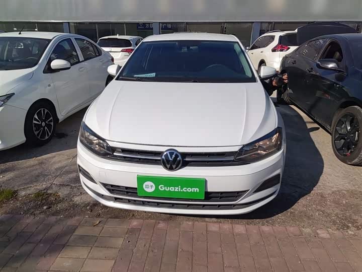 Фото 3 - Volkswagen Polo