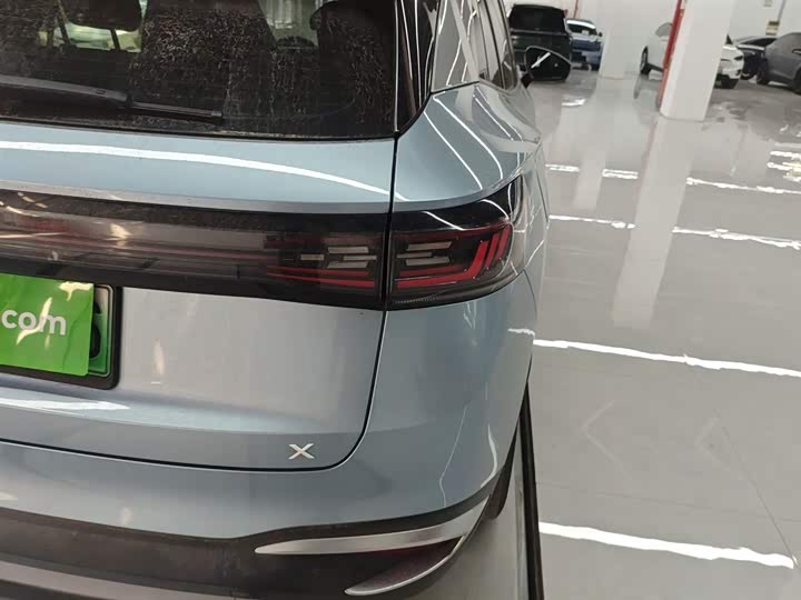 Фото 8 - Volkswagen ID.4 X