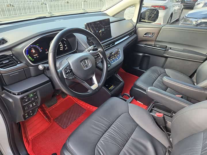 Фото 4 - Honda Odyssey