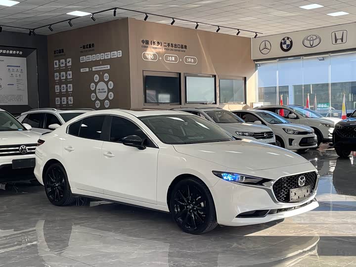 Фото 3 - Mazda 3 (Axela)