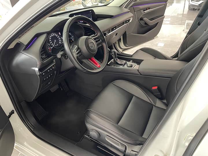 Фото 5 - Mazda 3 (Axela)