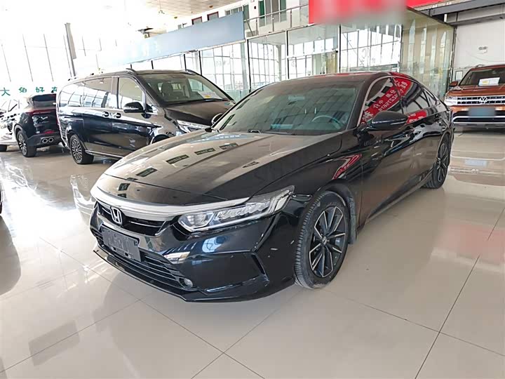 Фото 2 - Honda Inspire