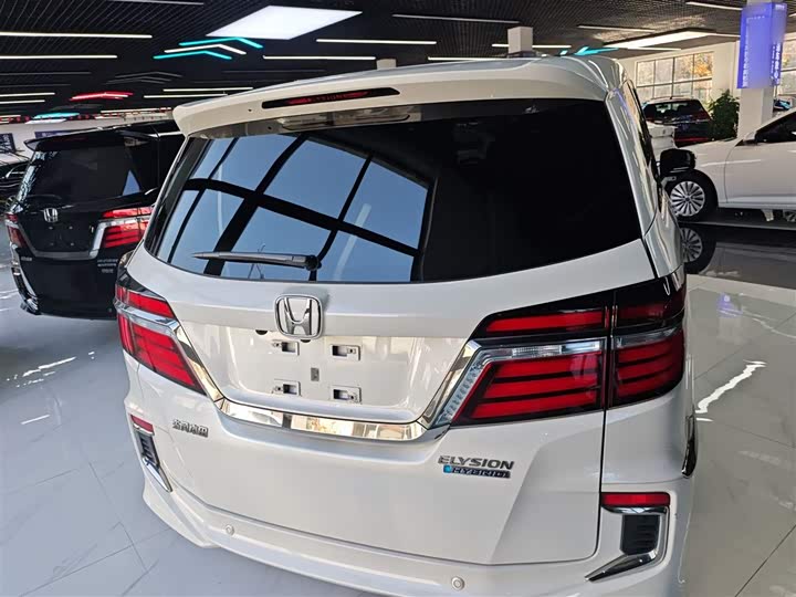 Фото 6 - Honda Elysion