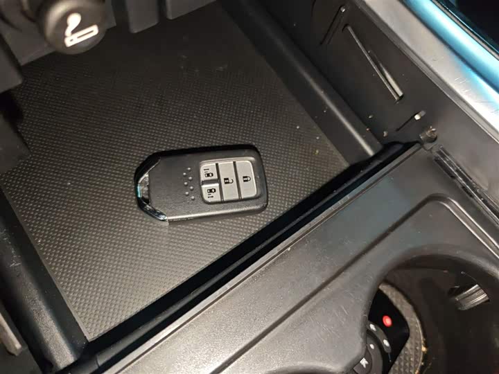 Фото 9 - Honda Elysion