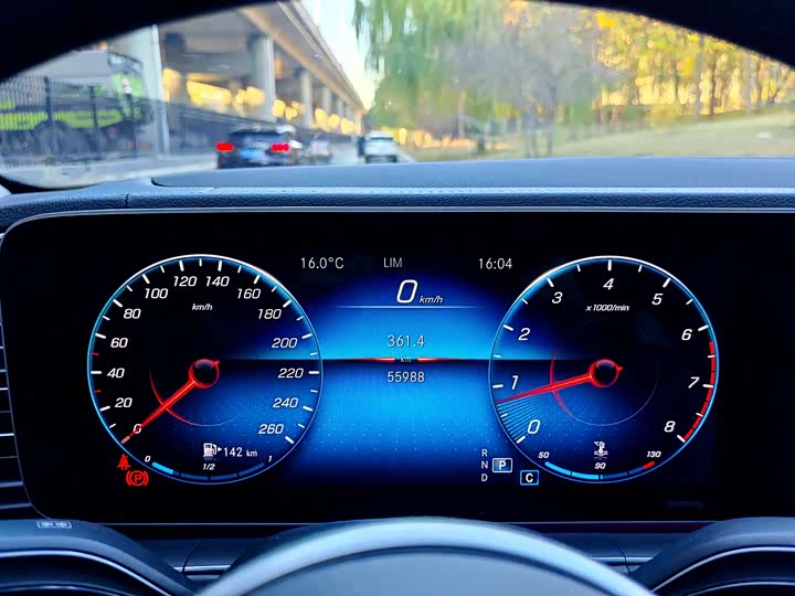 Фото 13 - Mercedes-Benz GLE-Class