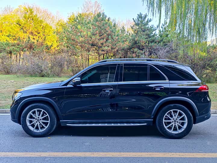 Фото 3 - Mercedes-Benz GLE-Class