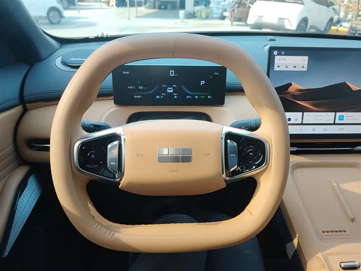 Фото 11 - Geely Galaxy Starship 7