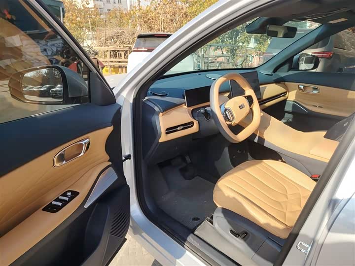 Фото 16 - Geely Galaxy Starship 7