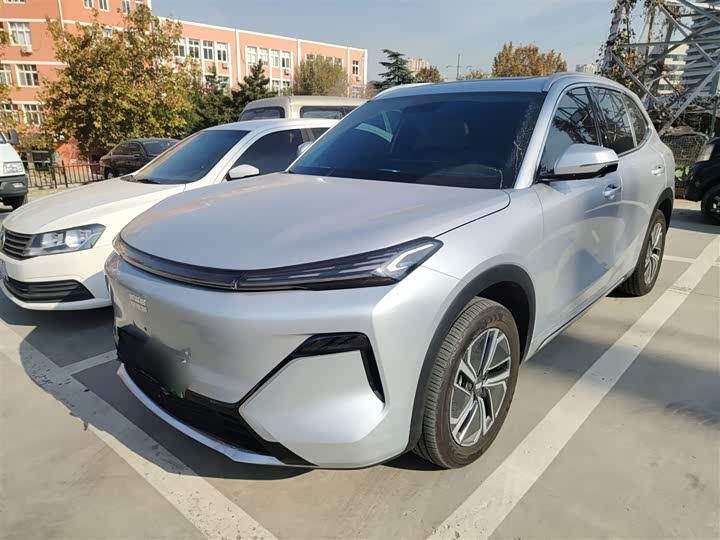 Фото 2 - Geely Galaxy Starship 7