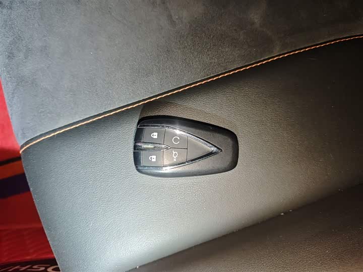 Фото 9 - Changan Oshan X5