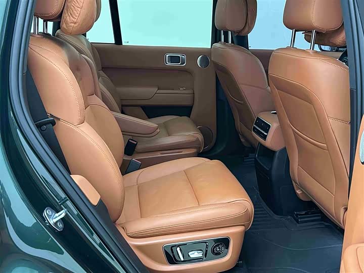 Фото 11 - LiXiang L8