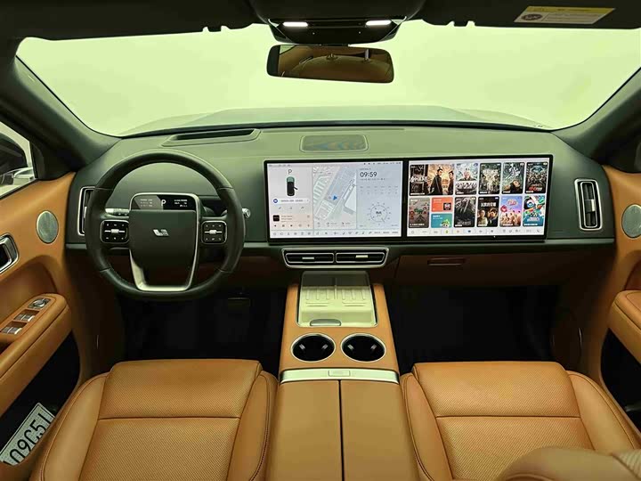 Фото 12 - LiXiang L8