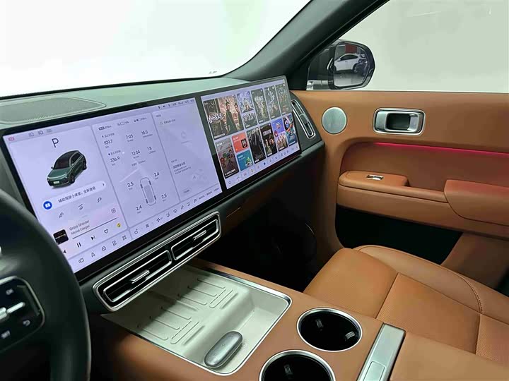 Фото 17 - LiXiang L8