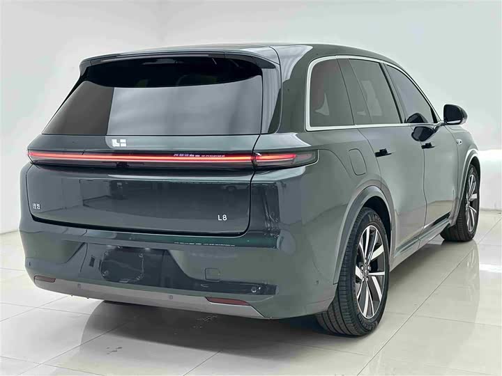 Фото 6 - LiXiang L8