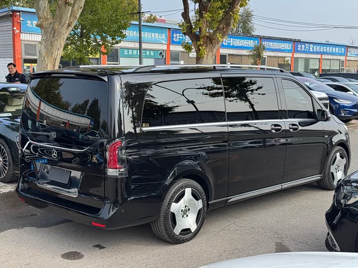 Фото 4 - Mercedes-Benz V-Class