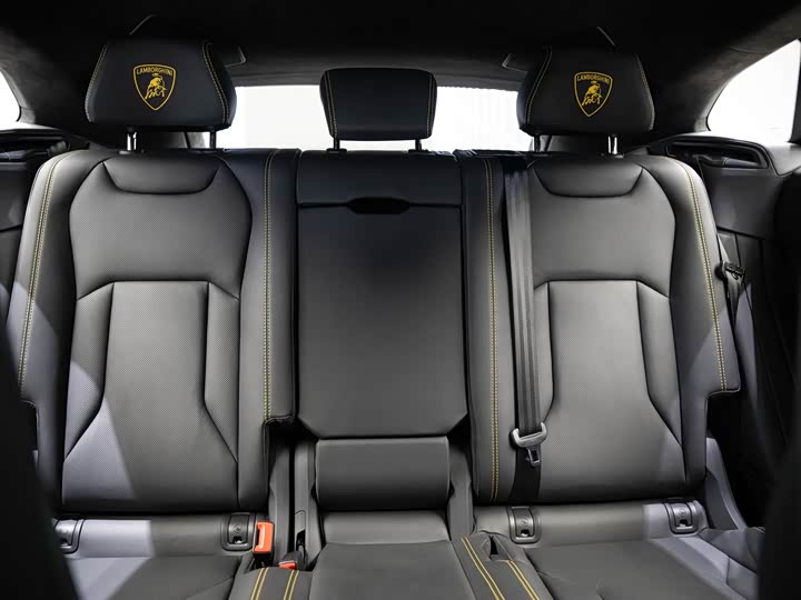 Фото 7 - Lamborghini Urus