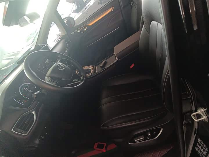 Фото 15 - GAC Trumpchi M6