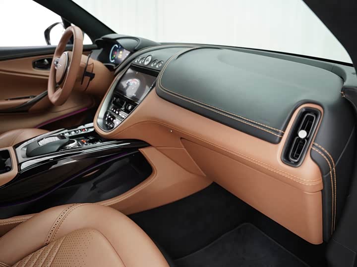 Фото 7 - Aston Martin DBX