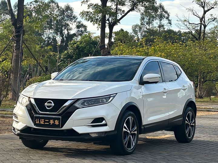 Фото 1 - Nissan Qashqai